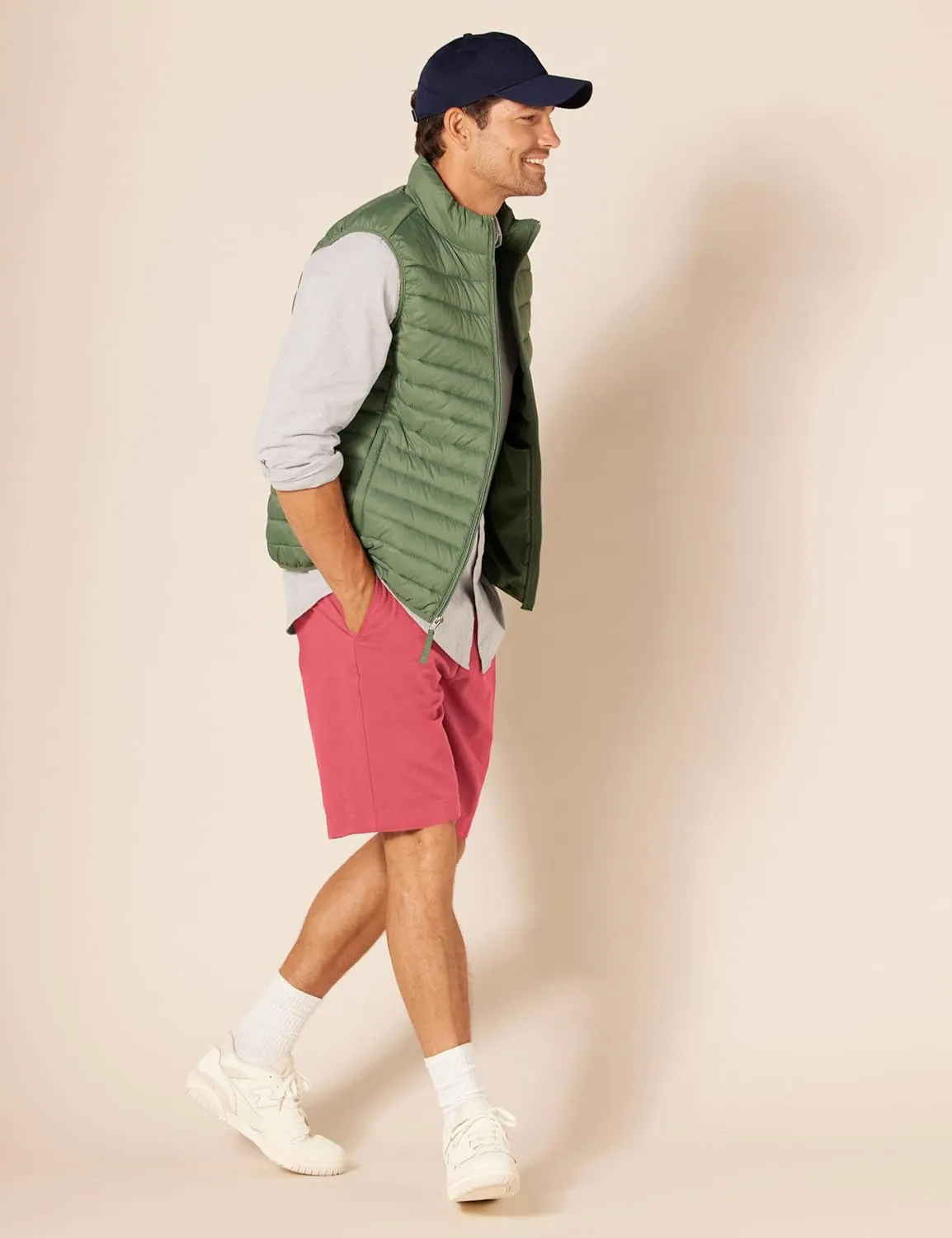 Amazon Essentials Men's Classic-Fit 9" Chino Short