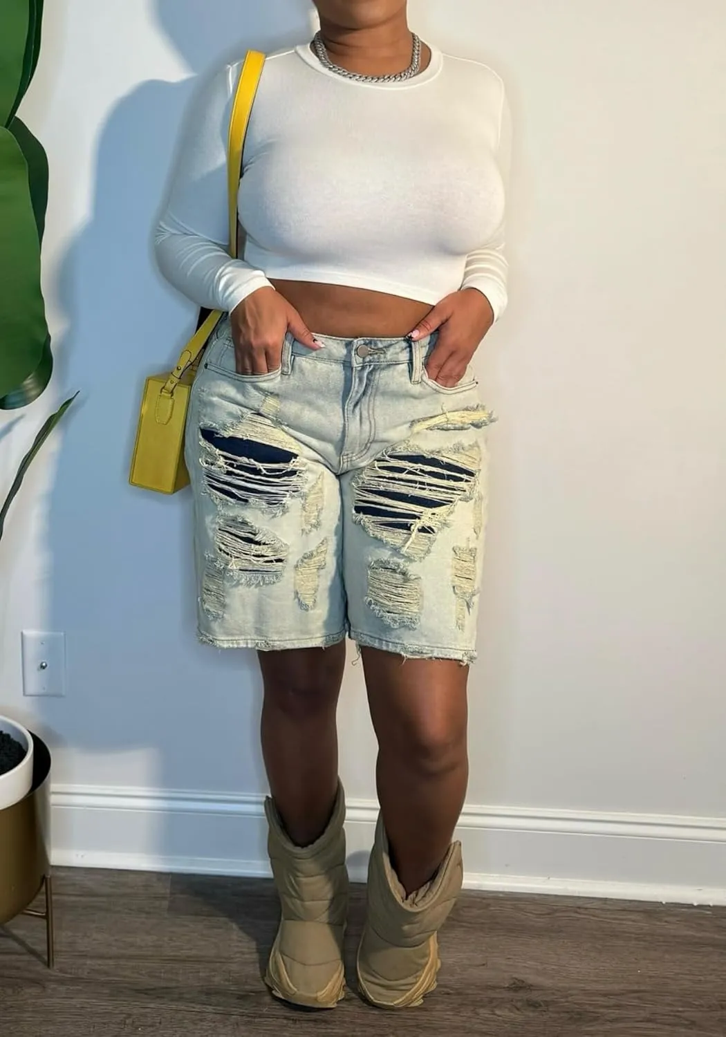 Unybwonn Women Ripped Denim Shorts Wide Leg Distressed Bermuda Cargo Jean Shorts Knee Length Destroyed Cut Off Long Jorts
