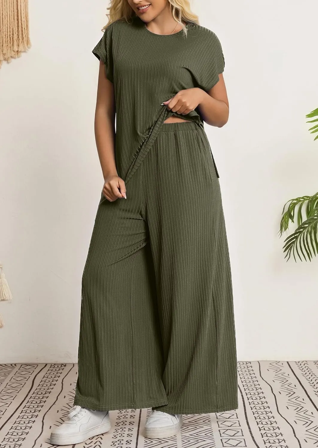 Women's Plus Size 2 Piece Lounge Set Summer Cap Sleeve Top Wide Leg Pants Matching Set Sweatsuits Outfits Tracksuit